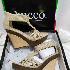 BUCCO Capensis Womens Wedge Sandals Natural SZ 6.5